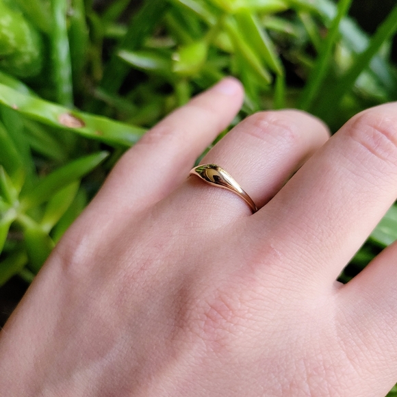 Handmade Solid 14K Gold Dainty Drop Baguette Ring, size 5.5 - Picture 6 of 16